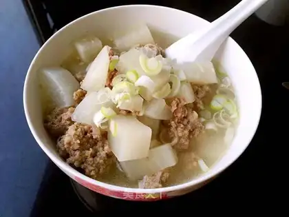 Beefball radish soup