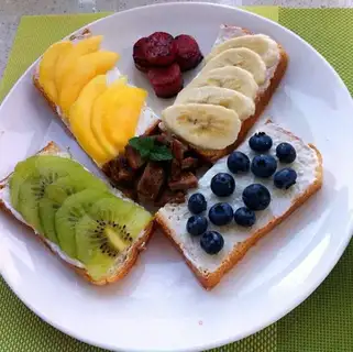 Fancy fruit and toast