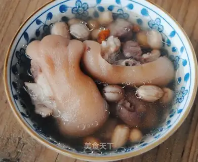 Peanut foot soup