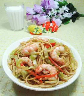 Shrimp cabbage noodles