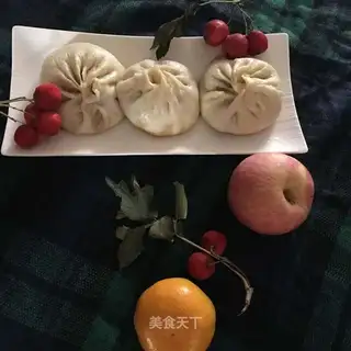 Celery and cabbage buns