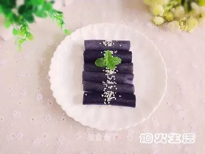 Black Sesame Roll