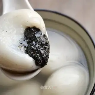 Black sesame soup