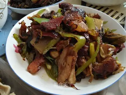 The fragrance of Kawakawa used to eat meat
