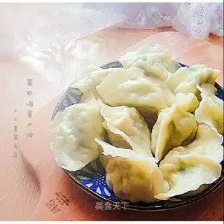 Cucumber egg dumplings