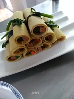 Taste the bean roll
