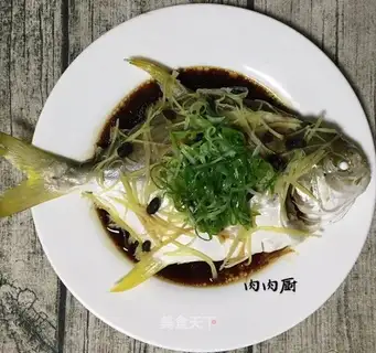 Vacuated goldfish
