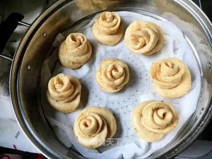 Cinnamon rolls