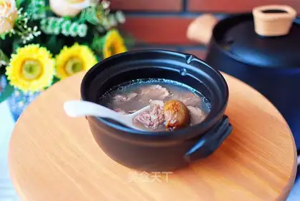 Fresh chestnut chop soup