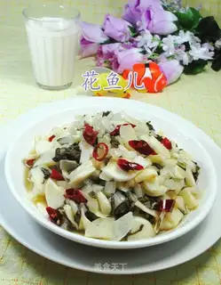 Pickles and white
