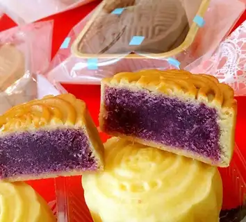 a wide-range violet moon cake
