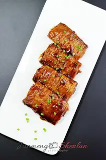 Red-fried fish
