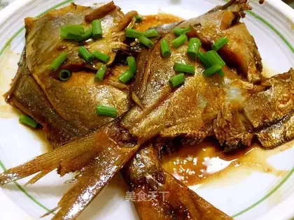 Red-burned mackerel