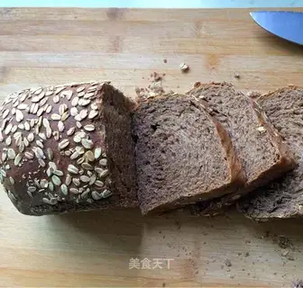 Black wheat bread