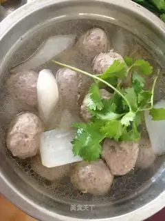 Beefball radish soup