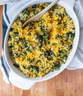 Cheese and broccoli rice