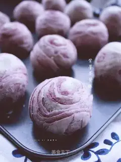 Two colored souffles