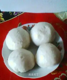 steamed steamed buns