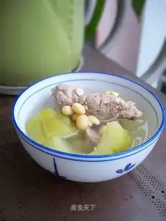 Balsam pear dragon bone soup