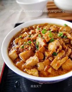 Mixed noodles with fried sauce