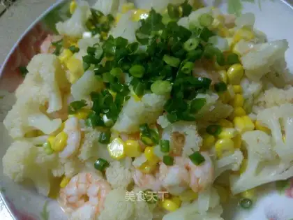 stir-fried shrimps with golden pearls
