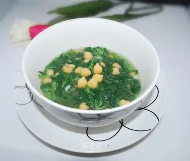 Nettle tender buds soup