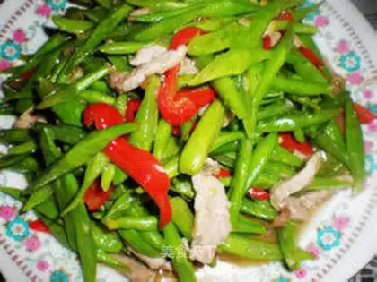 stir-fried pork with green beans