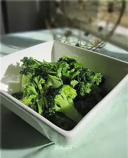 stir-fried broccoli