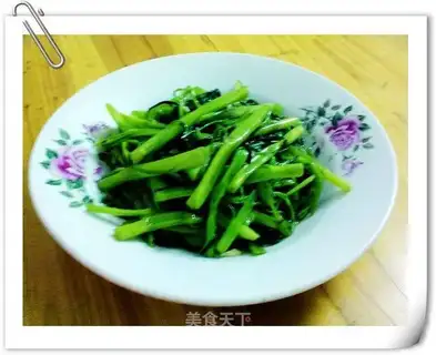 Chinese cabbage with garlic