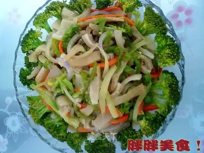 stir-fried pig skin
