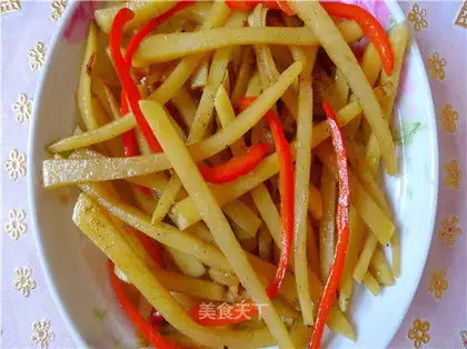 stir-fried potatoes with vegetable pepper