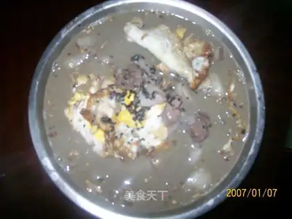 Ginger and vinegar egg soup