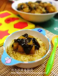 Curry mushrooms and potatoes