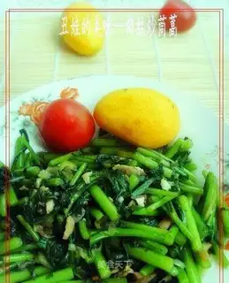 stir-fried chrysanthemum with shredded pork