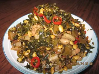 stir-fried pork with cabbage and soybeans