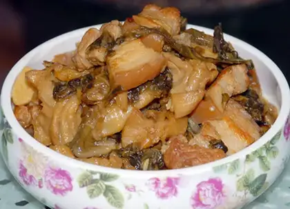 Roasted pork with plum vegetables