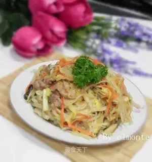 Three-shredded fried noodles