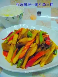 Three kinds of roast in tomato sauce