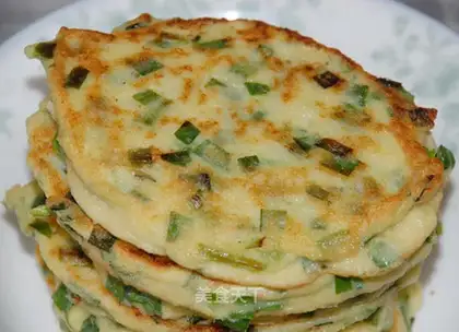 Leek bean dregs cake