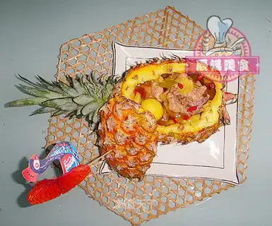 Pineapple chicken with juice