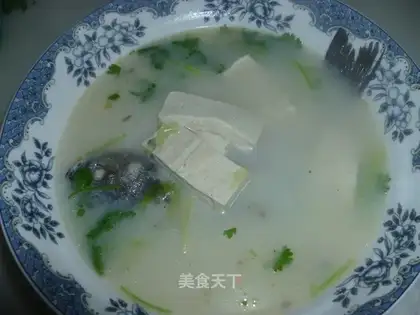 Crucian carp in milk soup
