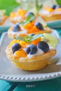 Yogurt fruit tower