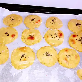 Salmon gravy and sweet potato rice cake