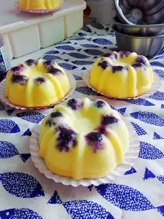 Inverted blueberry cheese