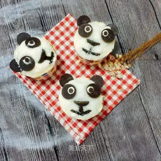 Panda Cupcake