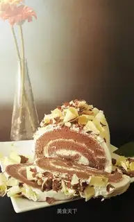 Manhattan Cake Roll