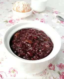 Three blacks for porridge
