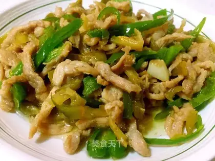 Squeeze the green peppers and veal