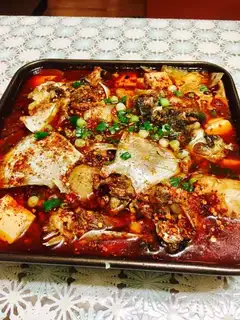Boiled fish head