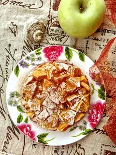 Russian apple cake